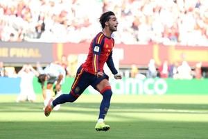 España se corona campeona del mundo tras vencer a Argentina 1-0