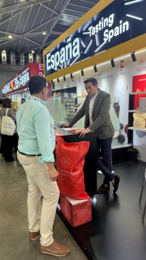 ‘Sabores Almería’ inicia su primera incursión comercial en el mercado de Singapur
