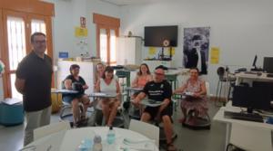 Dalías capacita a vecinos en facturación electrónica