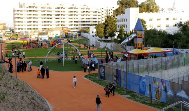 Renovación de áreas infantiles en Villablanca