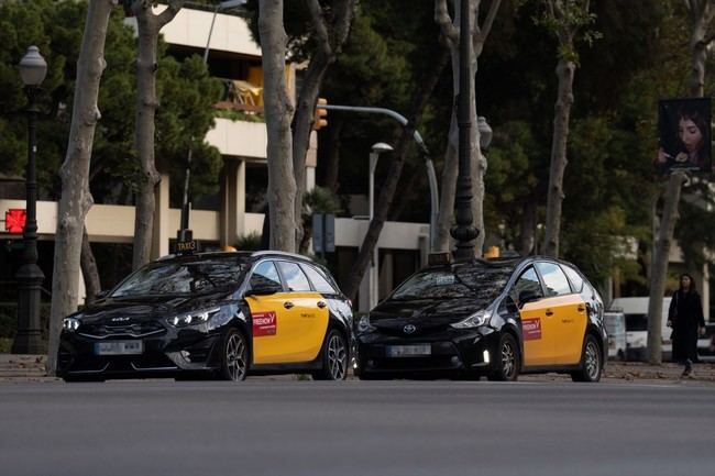 Multa de 2.520 euros a motorista por la muerte de un taxista en Barcelona
