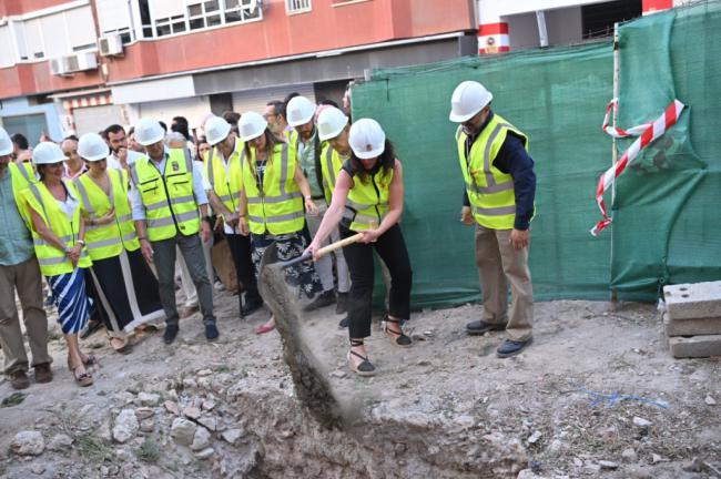 Primera piedra de la nueva Casa de Hermandad del Rocío en Almería