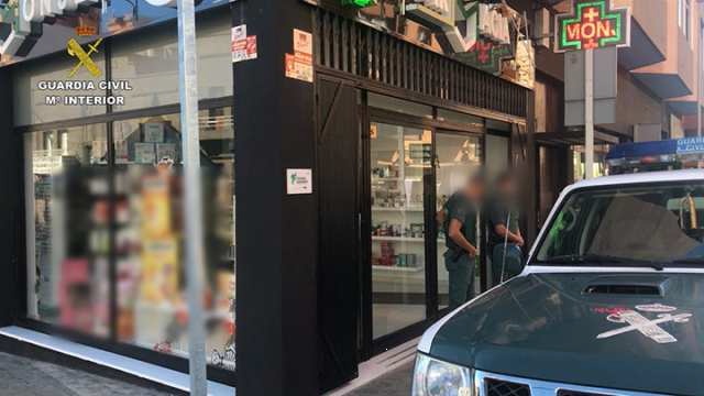 Detenido un menor por asaltar dos veces la misma farmacia de Las Norias