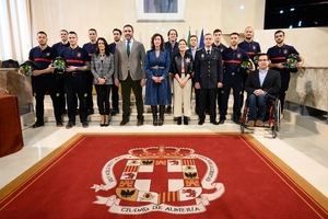 Toman posesión de nueve nuevos bomberos y un ingeniero de Edificaciones