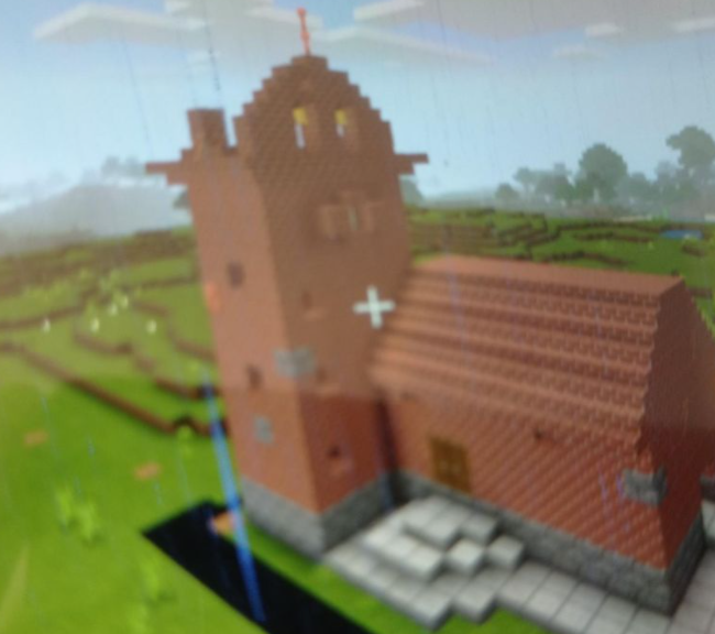 Marta Baena gana el concurso de Minecraft del torneo ESport Vícar