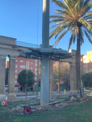 El Ayuntamiento adjudica la adecuación de la torre de iluminación de la Avenida del Mediterráneo