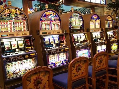 Descubre las ventajas de jugar tragaperras online
