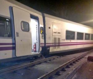 Descarrila el talgo Almería-Chamartín