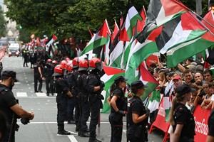 Altercados en Bilbao: tres detenidos y cuatro policías heridos durante protestas