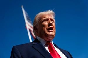 Trump ordena cierre del estrecho de Ormuz y amenaza a buques que negocien con Irán