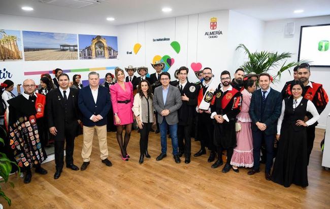 Tunas de Colombia, Portugal, Murcia y Málaga en el III Certamen Costa de Almería