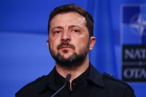 Ucrania llama a EEUU tras la suspensión del envío de armas esenciales