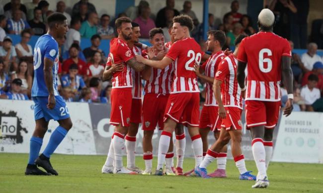 El Almería gana el Trofeo Alfonso García Zapata frente al Águilas