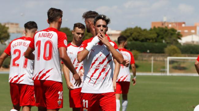2-1: El filial tiene que tirar de épica en un partido en el que es superior al Alhaurino