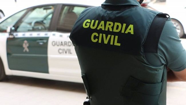 Mujer grave tras apuñalamiento en Huelva; buscan a su expareja como sospechoso