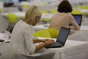 Estar sentado más de 30 minutos puede elevar el riesgo de cáncer