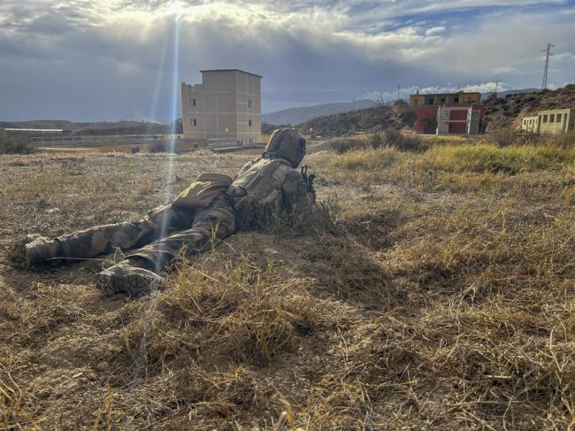 Demostración militar de drones y vehículos no tripulados en Almería