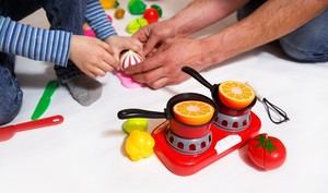 Campaña en Almería inspecciona 420 juguetes para Navidad