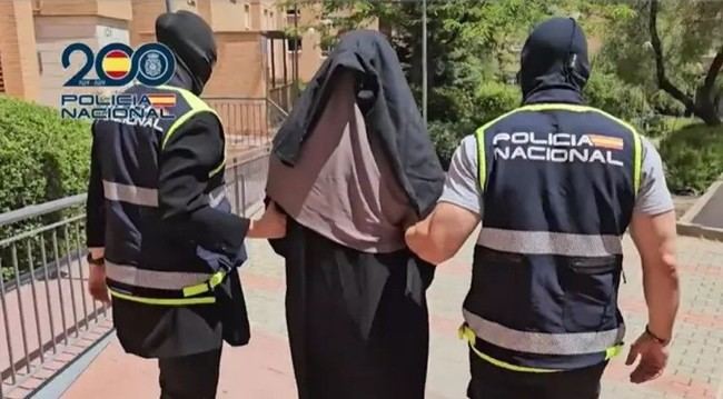 Detienen a dos mujeres por fundar una academia yihadista en Madrid