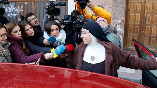 Detenidas dos exmonjas y un anticuario por venta ilegal de arte religioso