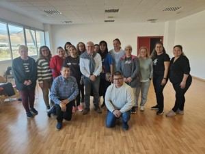 Mayores de 45 años en desempleo se forman en Vícar para trabajar en ayuda a domicilio