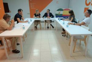 Vicente García: “Ciudadanos consolidará las plantillas de docentes en Almería”
