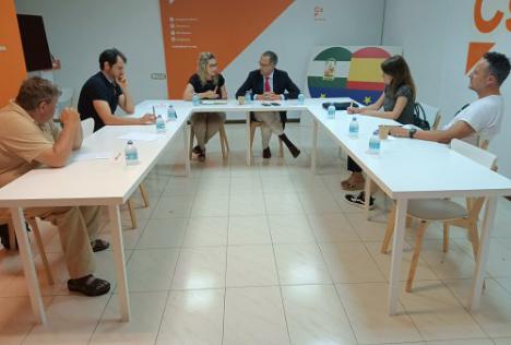 Vicente García: “Ciudadanos consolidará las plantillas de docentes en Almería”