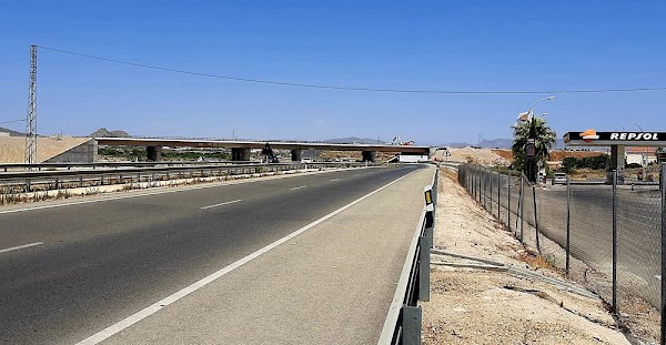 Corte de la carretera Vera-Garrucha por pruebas del AVE