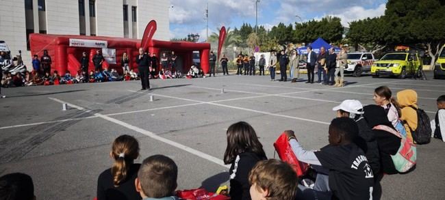 Vícar organiza jornadas educativas sobre seguridad para escolares