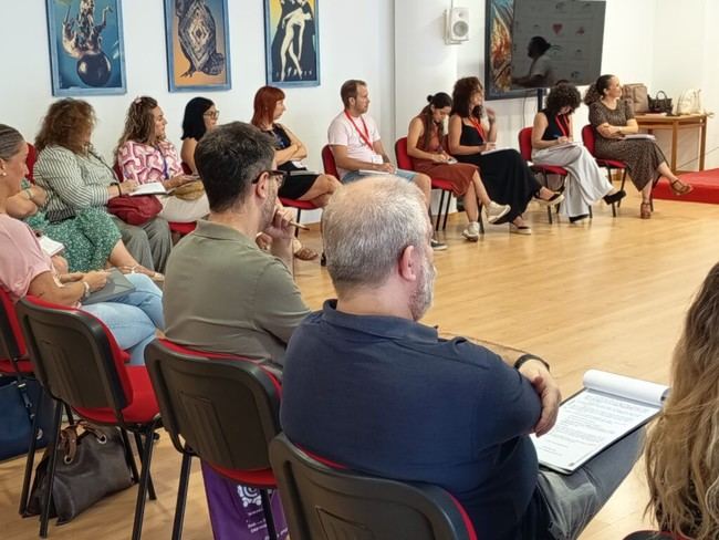 Vícar celebra la II Mesa de Empleo y Formación para impulsar la inclusión social