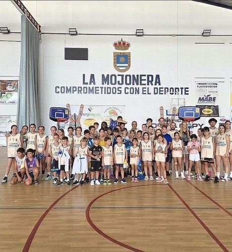Éxito del VIII Campus de Verano del CB La Mojonera con deporte y formación