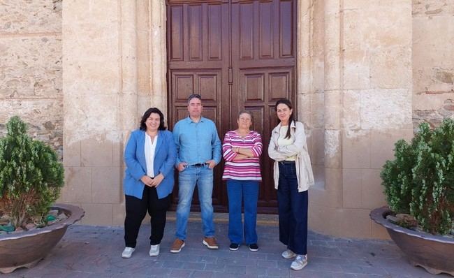 Visita de Aránzazu Martín a Uleila del Campo para impulsar políticas municipales