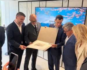 Cosentino City Tokio acoge a la expedición de Andalucía en Japón