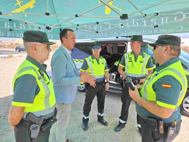 Controles de la Guardia Civil en los accesos al Dreambeach