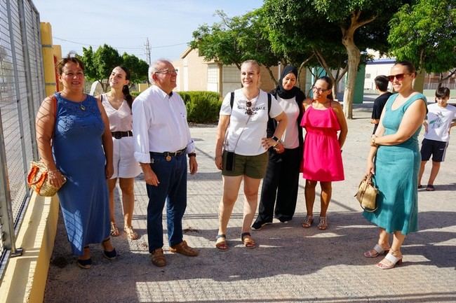 Renovación del vallado en el CEIP Federico García Lorca de Vícar